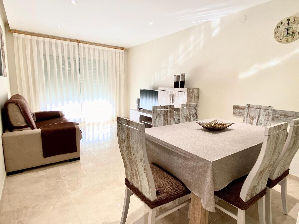 Apartamento Bonito Cerca De La Playa Cambrils Bagian luar foto