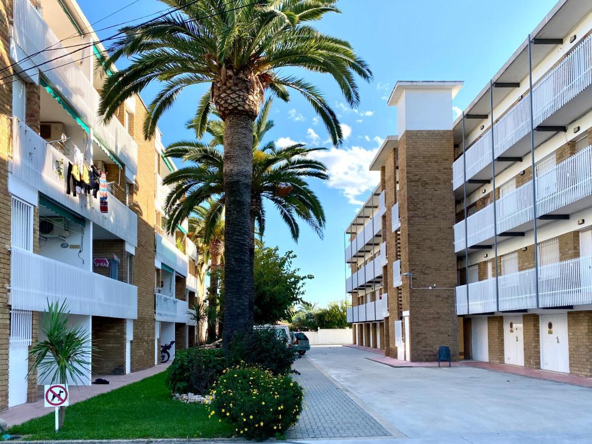 Apartamento Bonito Cerca De La Playa Cambrils Bagian luar foto