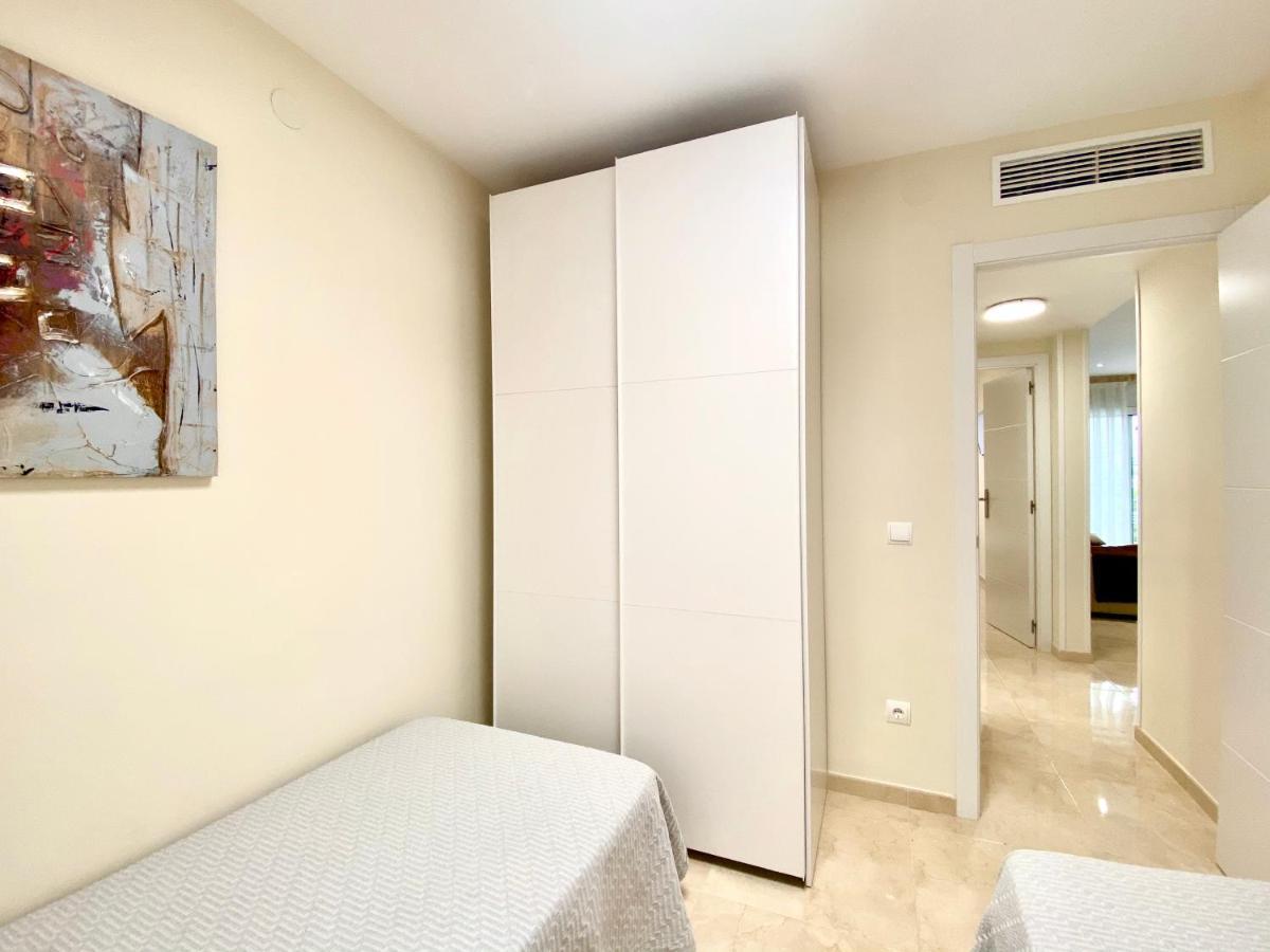 Apartamento Bonito Cerca De La Playa Cambrils Bagian luar foto