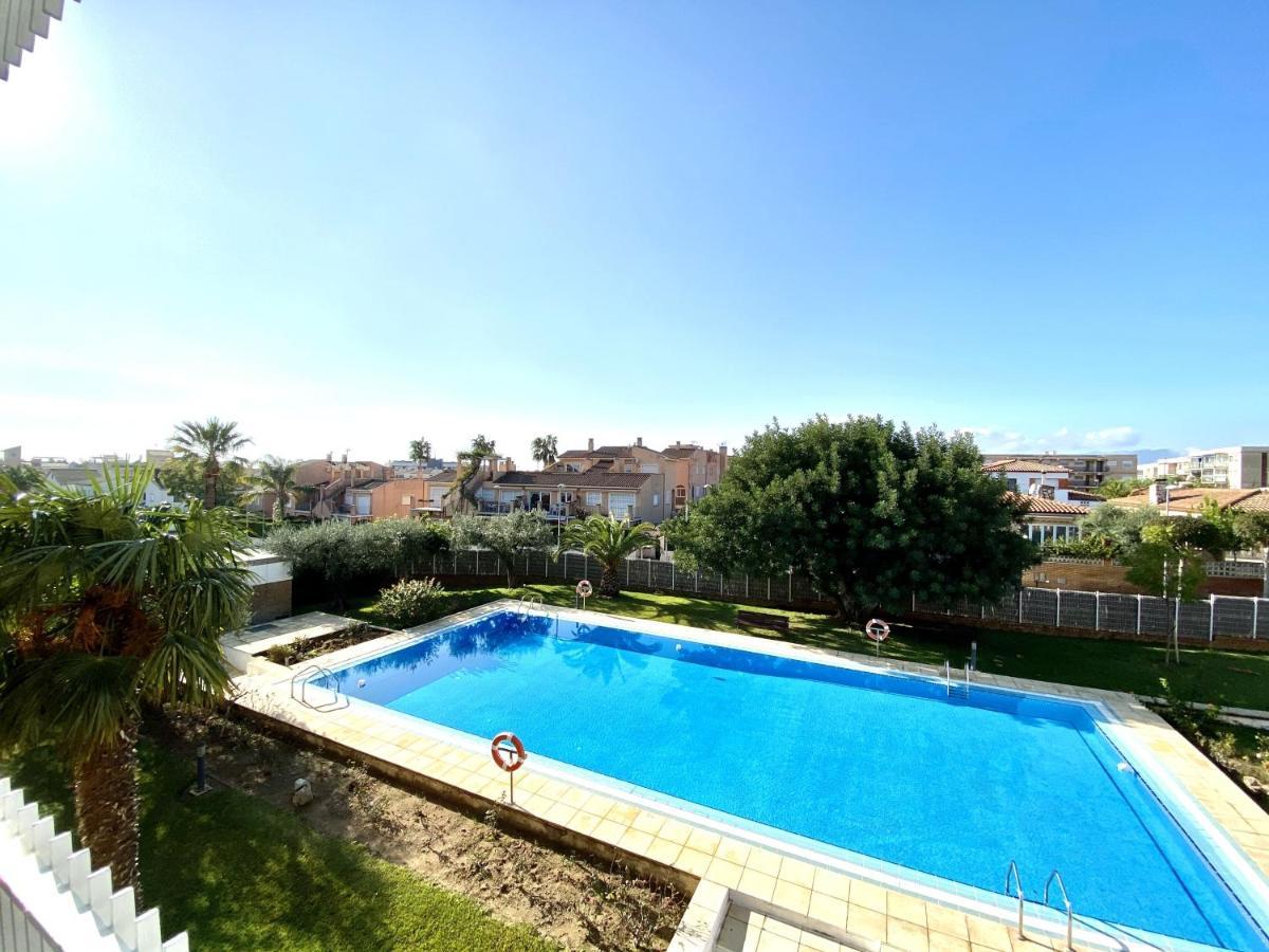 Apartamento Bonito Cerca De La Playa Cambrils Bagian luar foto